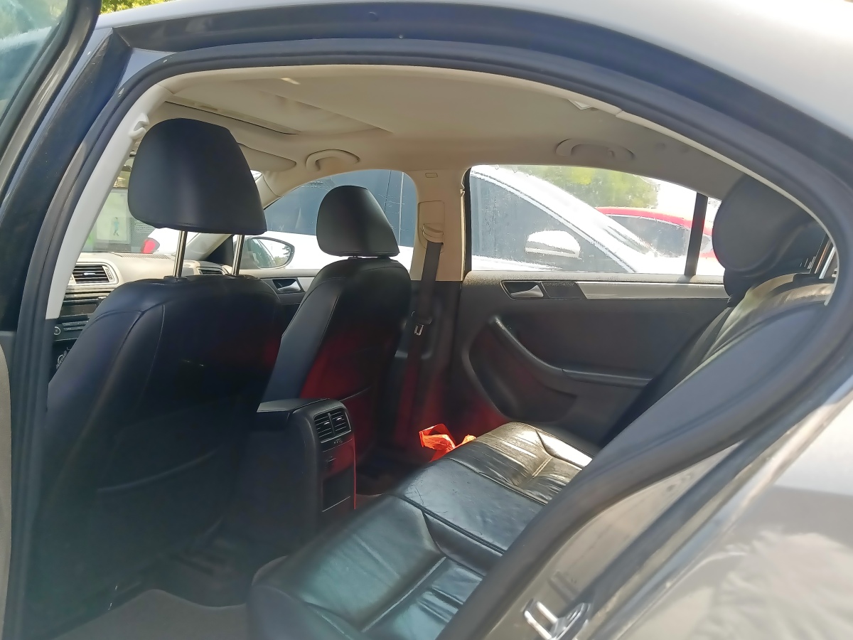 大眾 速騰  2012款 1.6L 手動(dòng)舒適型圖片