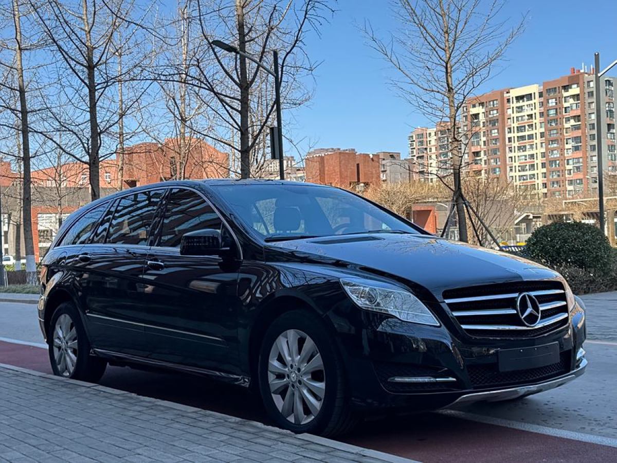 奔馳 奔馳R級(jí)  2014款 R 400 4MATIC 豪華型圖片