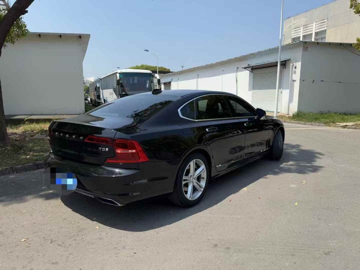 沃爾沃 S90  2019款 T4 智逸版圖片
