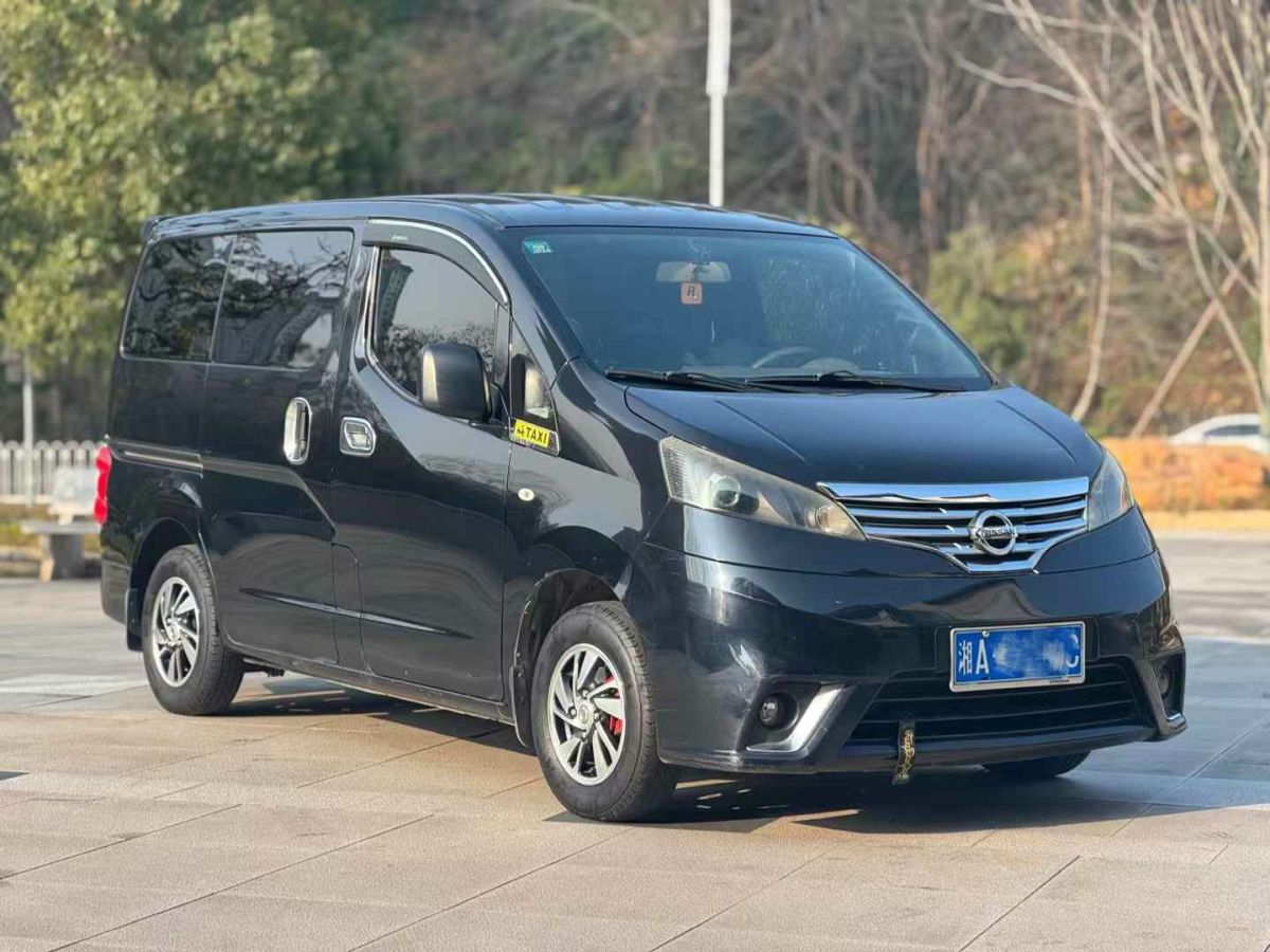 日產(chǎn) NV200 圖片