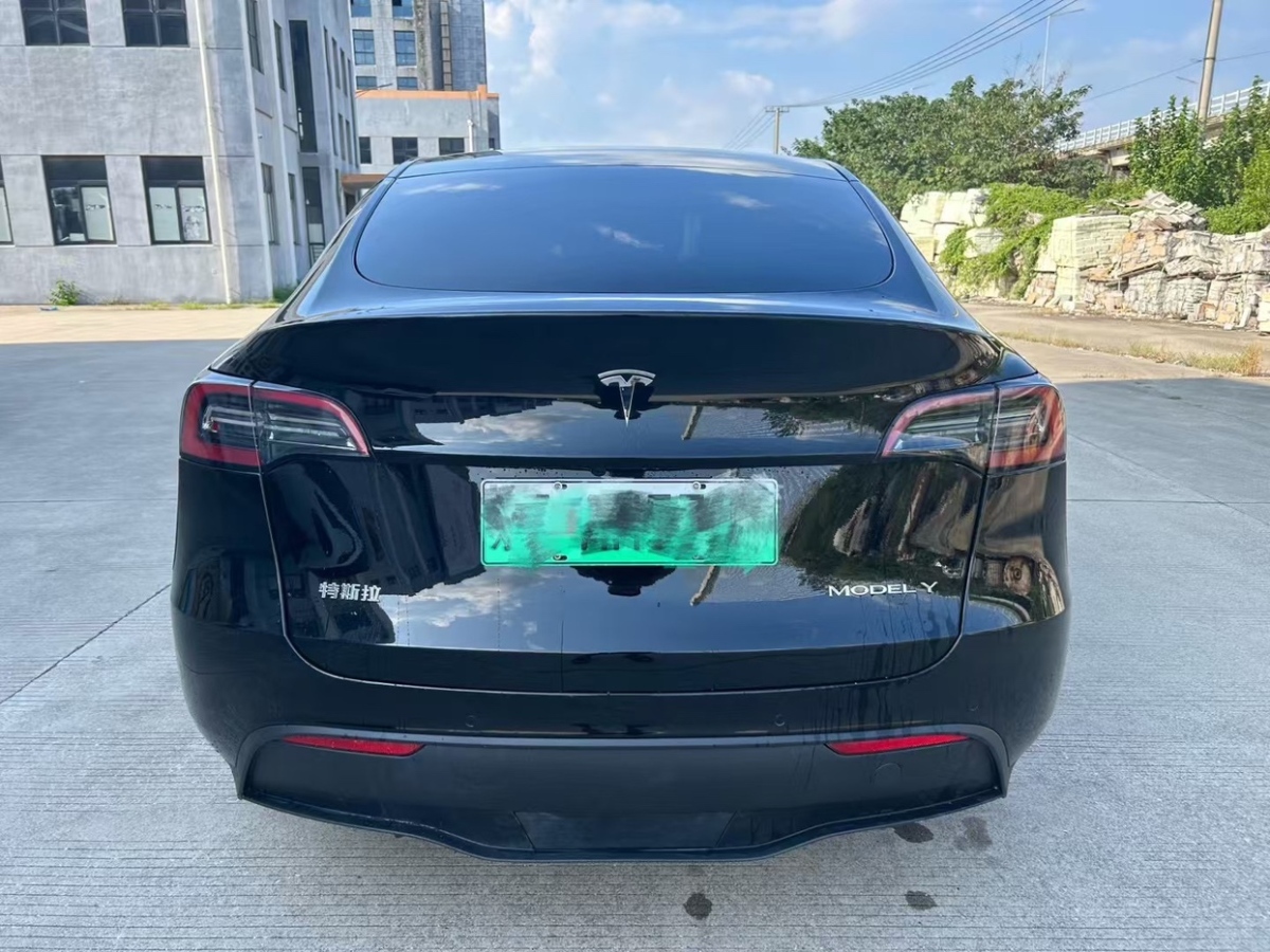 特斯拉 Model Y  2023款 后輪驅(qū)動版圖片