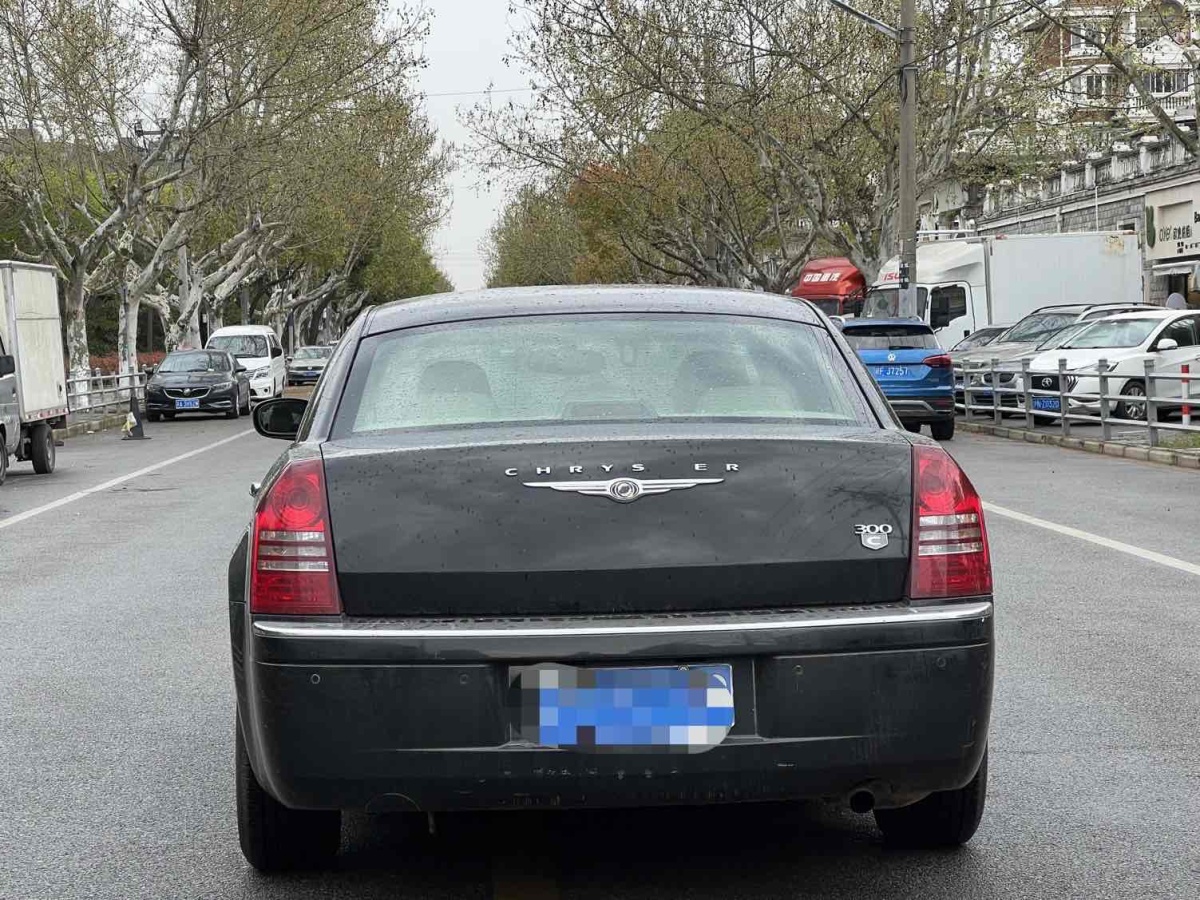 克莱斯勒 300C  2006款 2.7L 豪华领航版图片