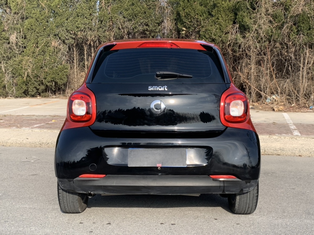 smart forfour  2016款 1.0L 52千瓦靈動版圖片