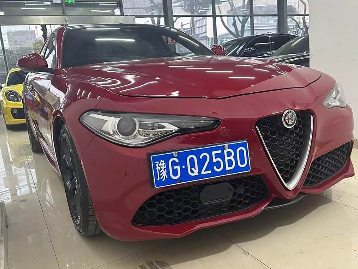 阿尔法·罗密欧 Giulia  2021款 2.0T 280HP 豪华版图片