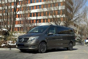 V級(jí) 奔馳 V 260 L 尊貴加長(zhǎng)版