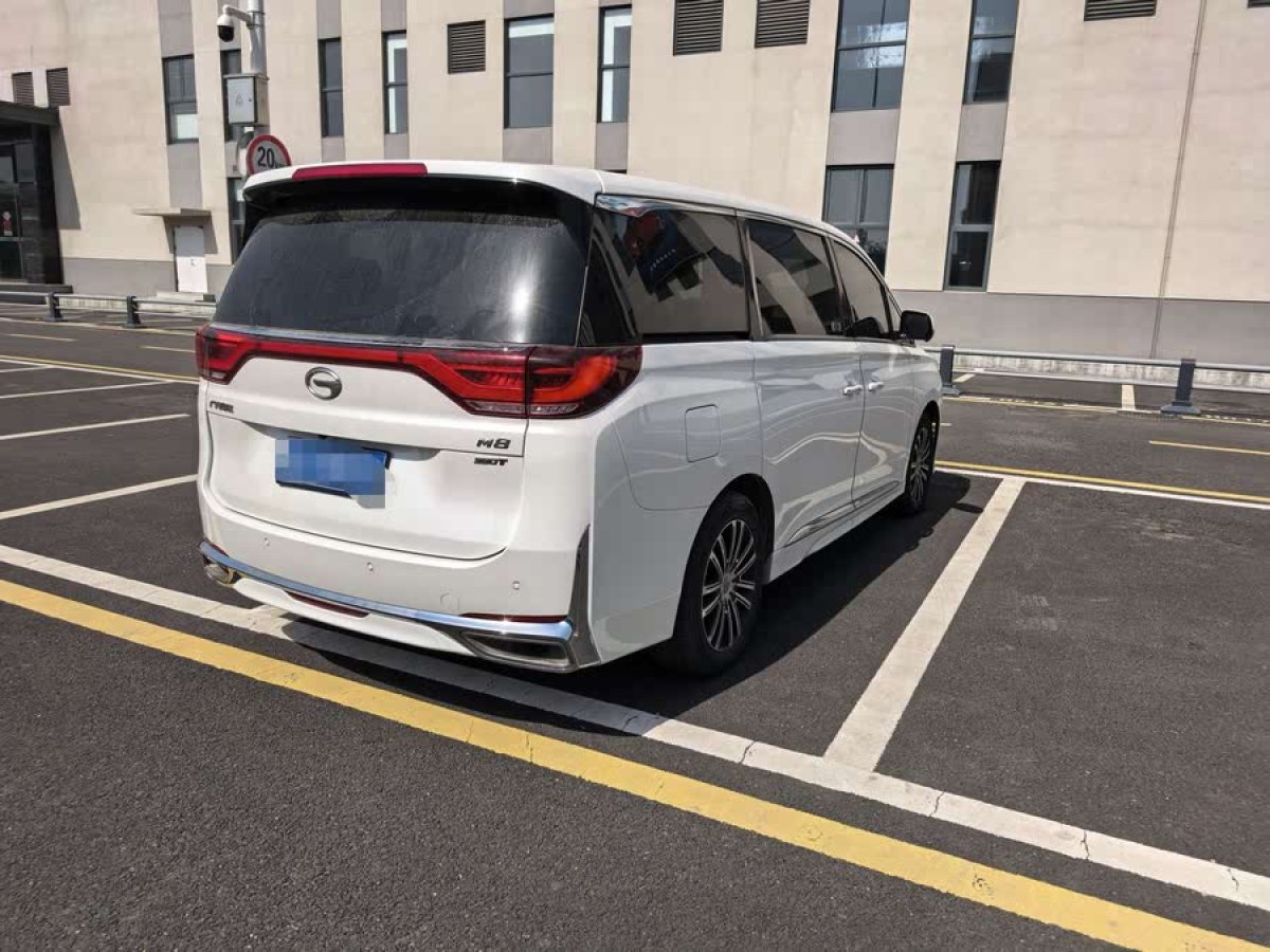 廣汽傳祺 M8  2021款 領(lǐng)秀系列 390T 至尊版圖片