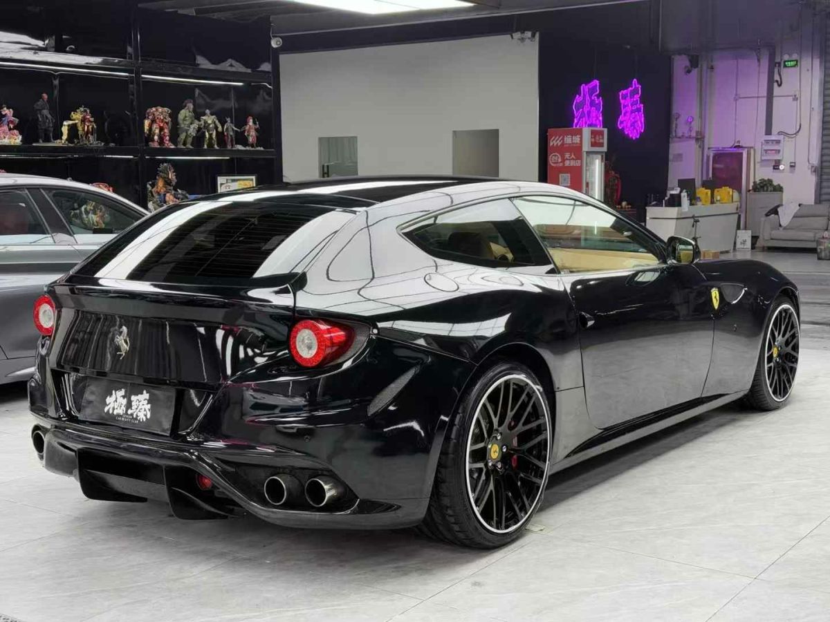 法拉利 GTC4Lusso  2016款 6.3L V12圖片