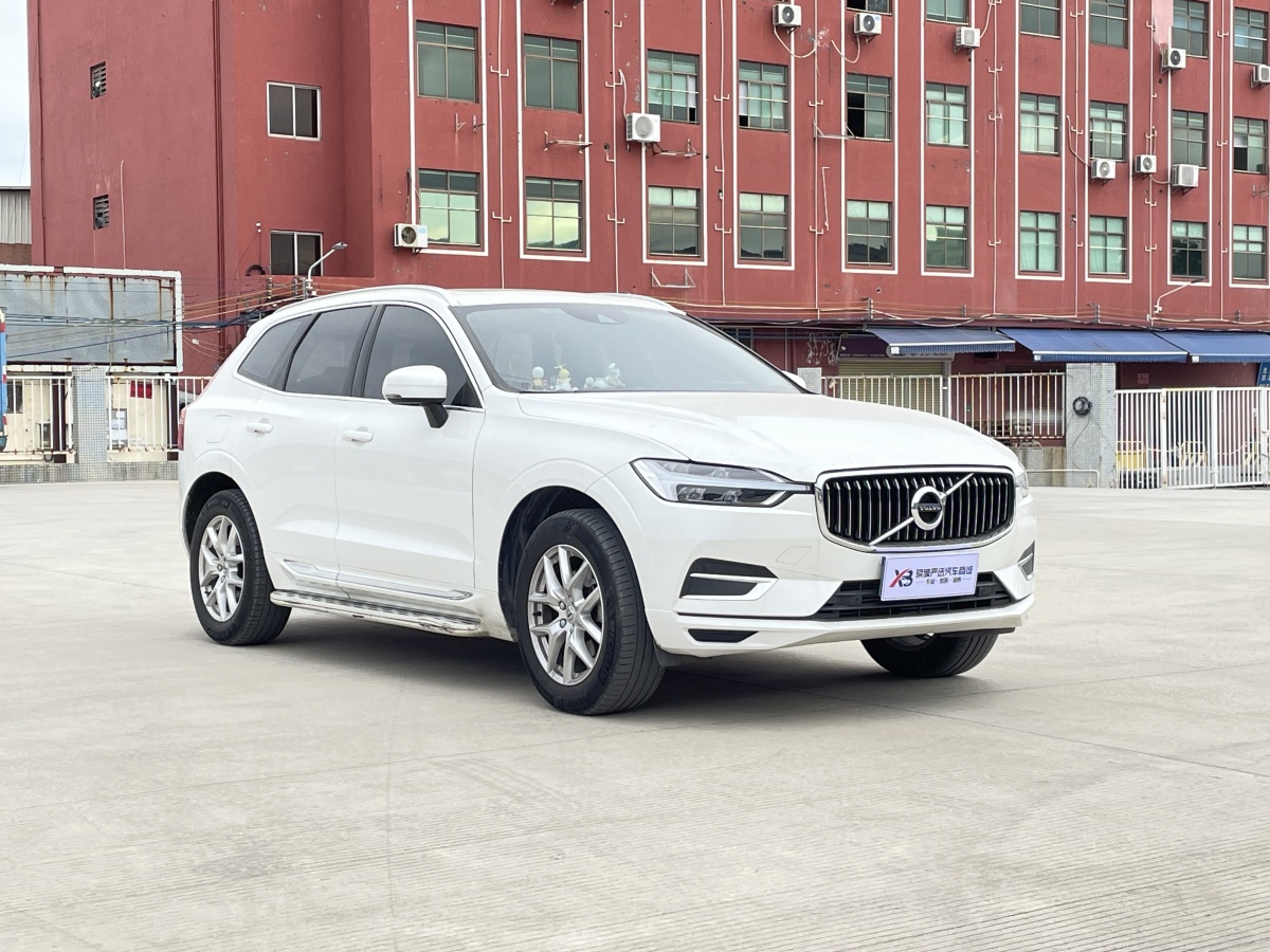 沃爾沃 XC60  2020款 T5 四驅(qū)智逸豪華版圖片