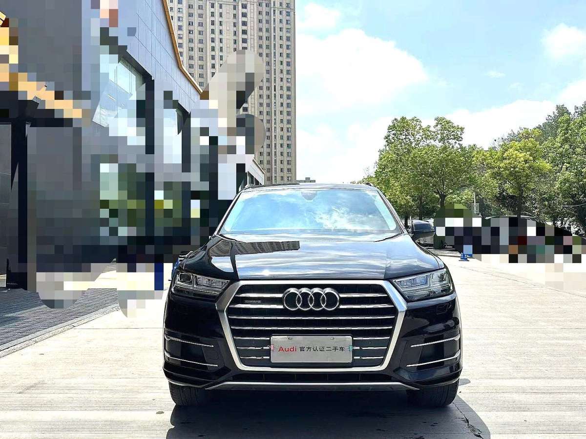 2018年8月奧迪 奧迪Q7  2018款 40 TFSI S line運(yùn)動(dòng)型