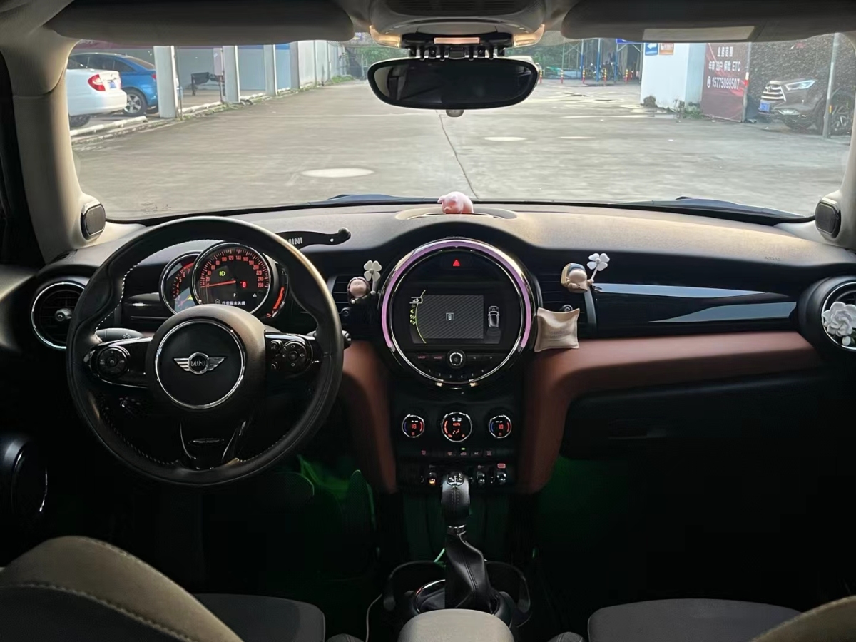 MINI MINI  2016款 1.5T COOPER SEVEN圖片