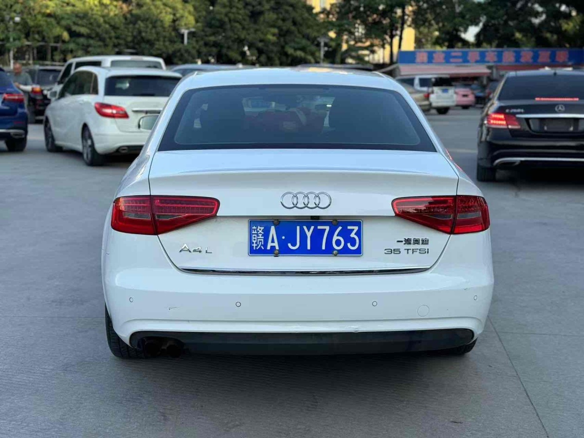 奥迪 奥迪A4L  2013款 35 TFSI 自动标准型图片