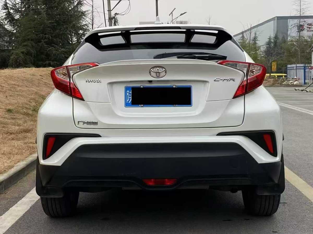 2021年5月豐田 C-HR  2020款 2.0L 領(lǐng)先版