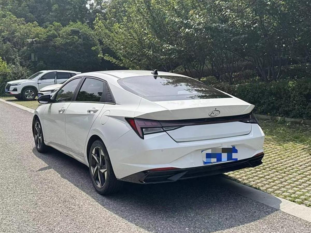 現(xiàn)代 伊蘭特  2021款 1.5L LUX尊貴版圖片