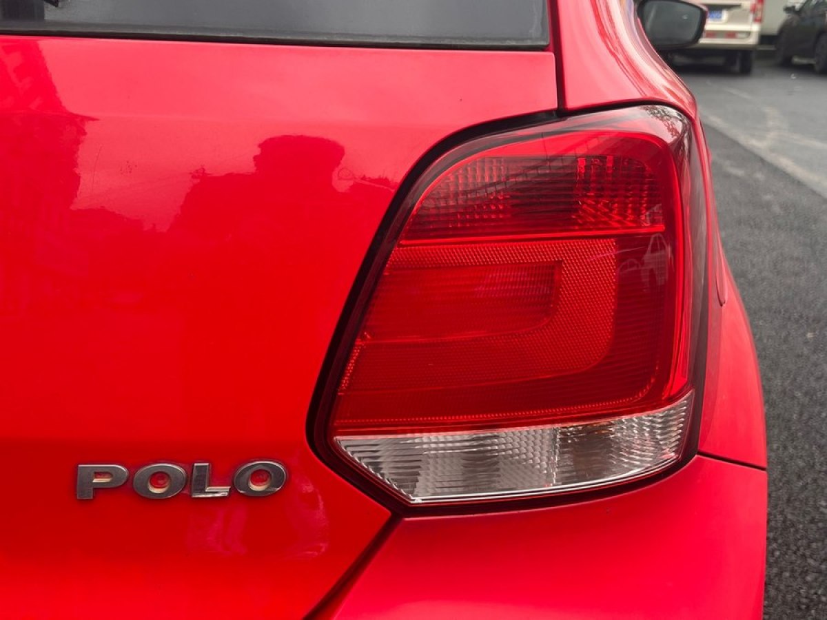 大众 Polo  2011款 1.4L 手动致尚版图片