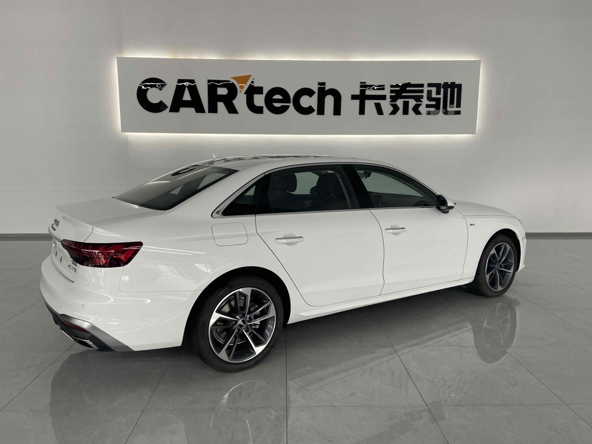 奥迪 奥迪A4L  2022款 40 TFSI 时尚动感型图片