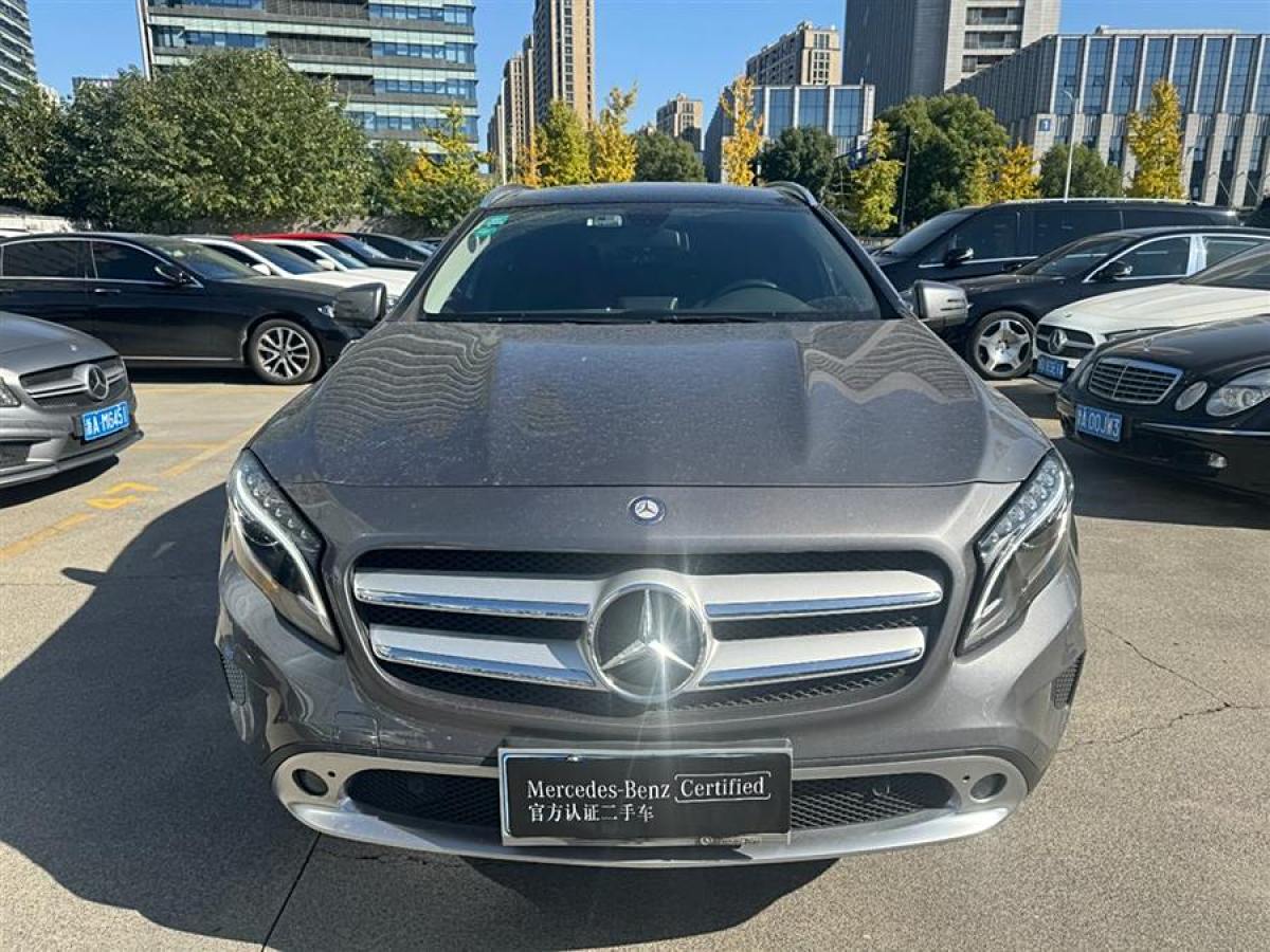 奔馳 奔馳GLA  2015款 GLA 220 4MATIC 時(shí)尚型圖片