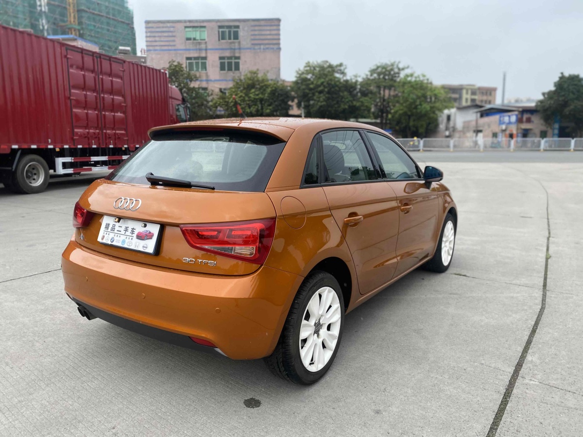 奧迪 奧迪A1  2014款 30 TFSI 技術(shù)型圖片