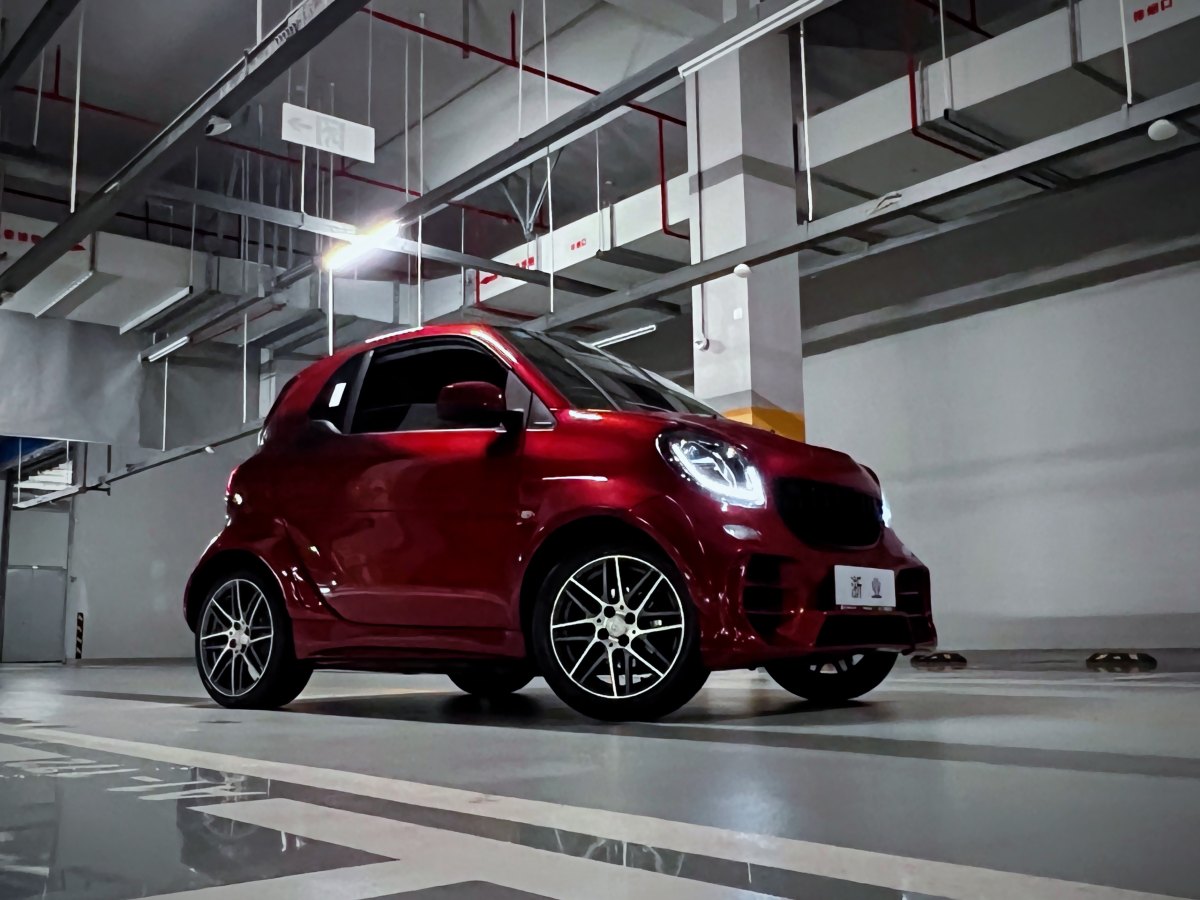 巴博斯 smart fortwo  2018款 0.9T 硬頂BRABUS Xclusive圖片