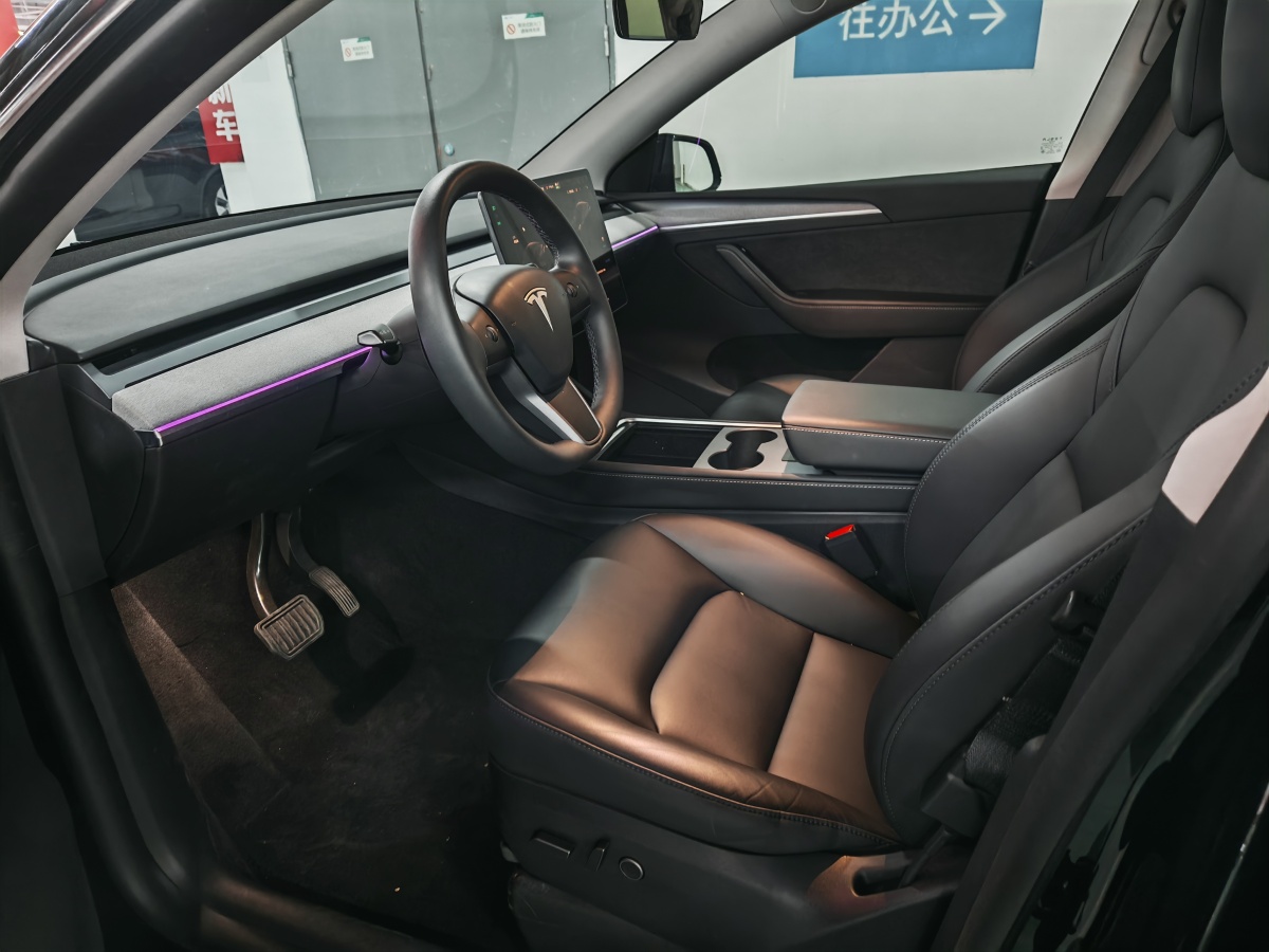 特斯拉 Model 3  2023款 煥新版 后輪驅(qū)動(dòng)圖片