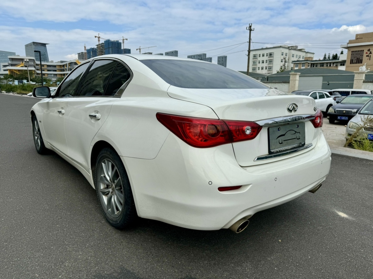 英菲尼迪 Q50  2014款 2.0T 舒適版圖片