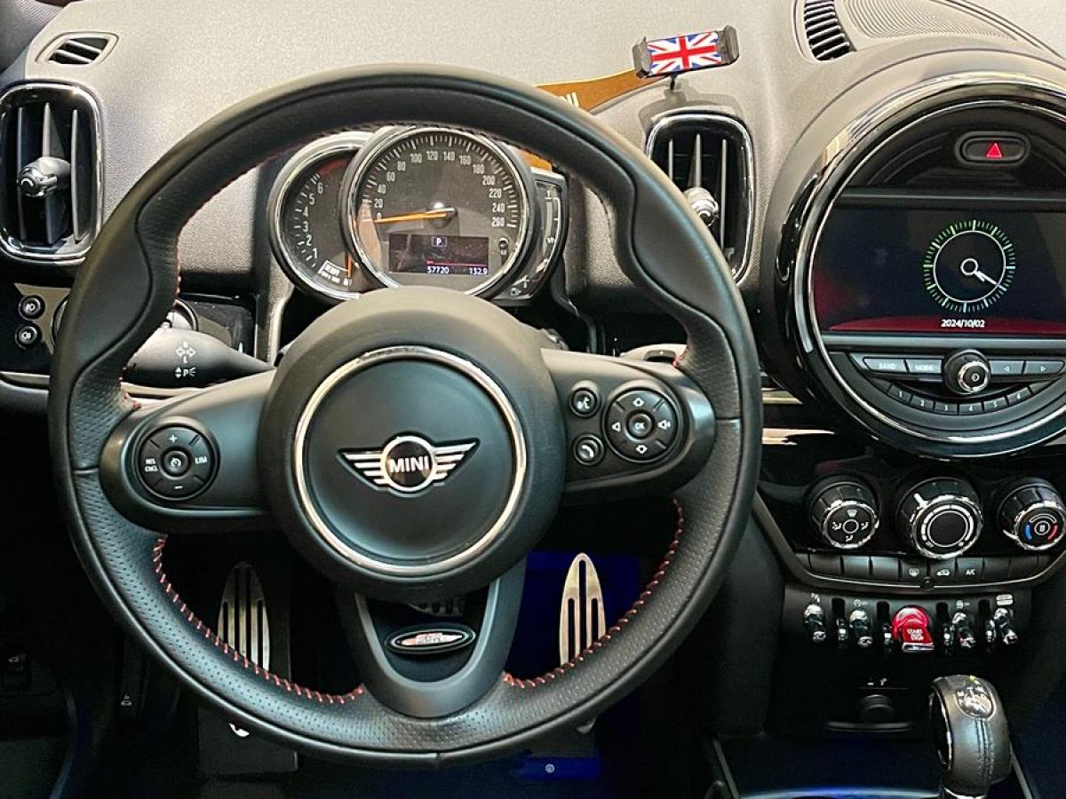 2019年10月MINI COUNTRYMAN  2018款 1.5T COOPER ALL4 賽車手