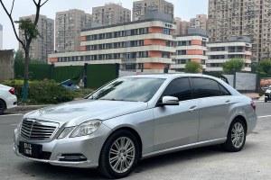 奔馳E級(jí) 奔馳 E 260 L CGI時(shí)尚型
