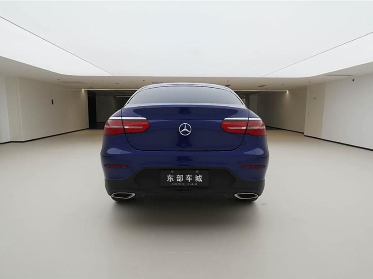 奔馳 奔馳GLC  2022款 改款 GLC 300 4MATIC 轎跑SUV圖片