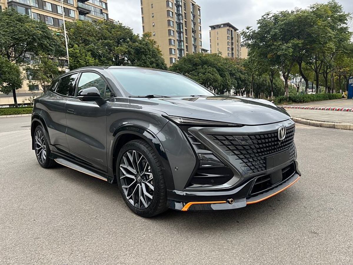 長(zhǎng)安 UNI-T  2023款 第二代 1.5T 尊享型圖片