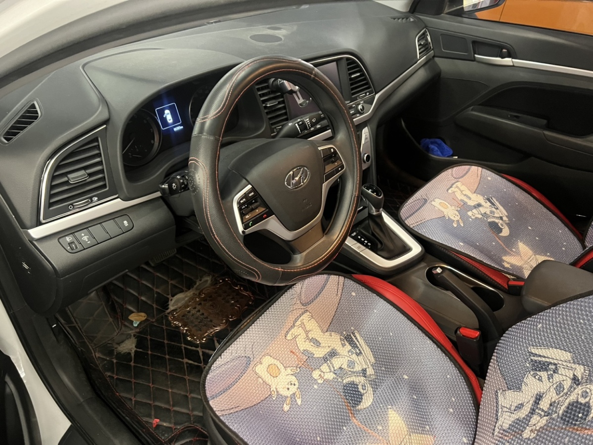 現(xiàn)代 領(lǐng)動  2016款 1.6L 自動智炫?旗艦型圖片