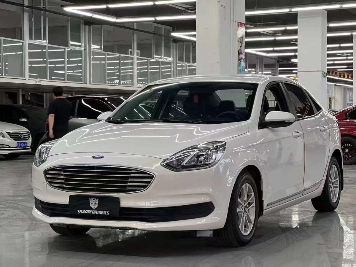 福特 福睿斯  2019款 ecoboost 125 自动臻享型图片