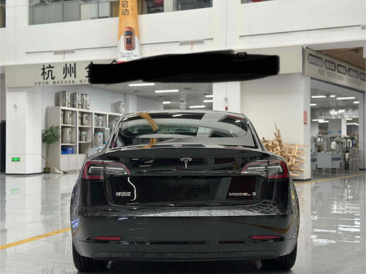 特斯拉 Model Y  2020款 改款 標(biāo)準(zhǔn)續(xù)航后驅(qū)升級版圖片