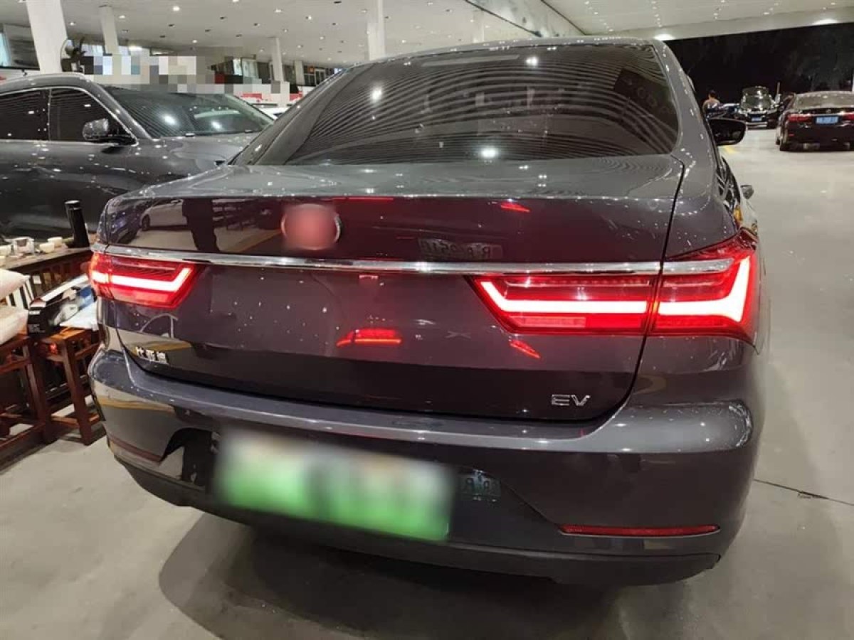 比亞迪 秦  2019款 高續(xù)航版 豪華型圖片