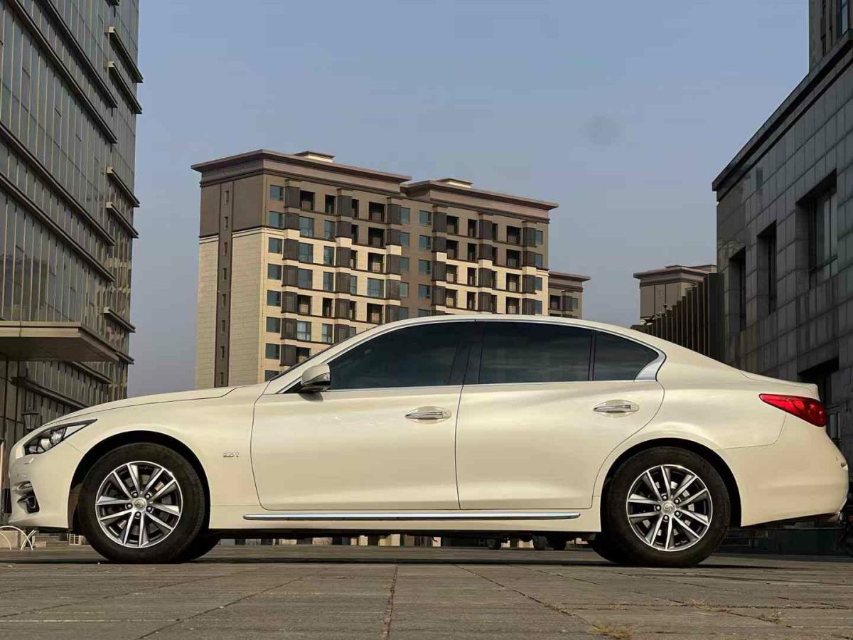 英菲尼迪 Q50L  2015款 Q50L 2.0T 悅享版圖片