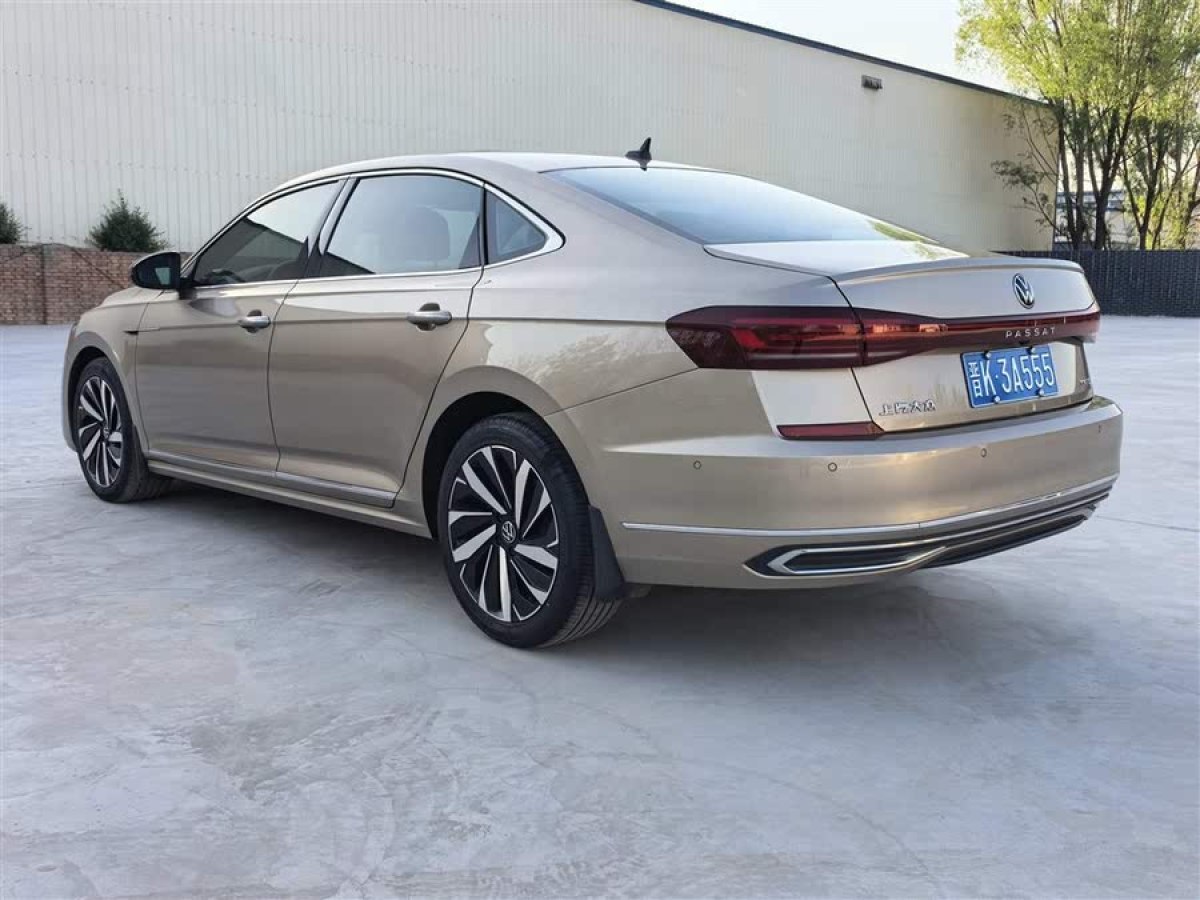 大眾 帕薩特  2022款 330TSI 星空豪華版圖片