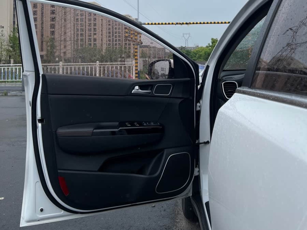起亞 KX5  2021款 1.6T 自動兩驅(qū)豪華版圖片
