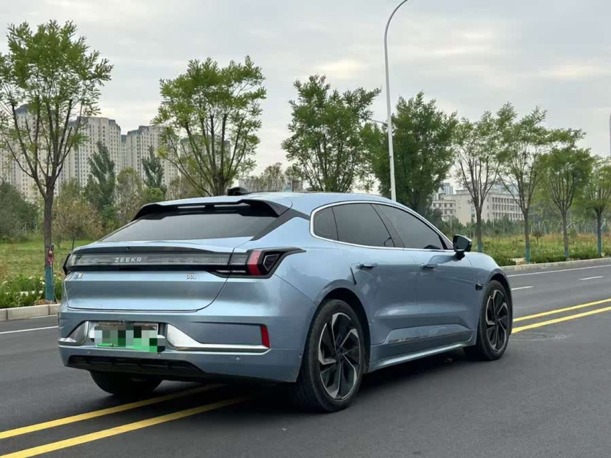 極氪 極氪001  2022款 超長(zhǎng)續(xù)航單電機(jī) WE版圖片