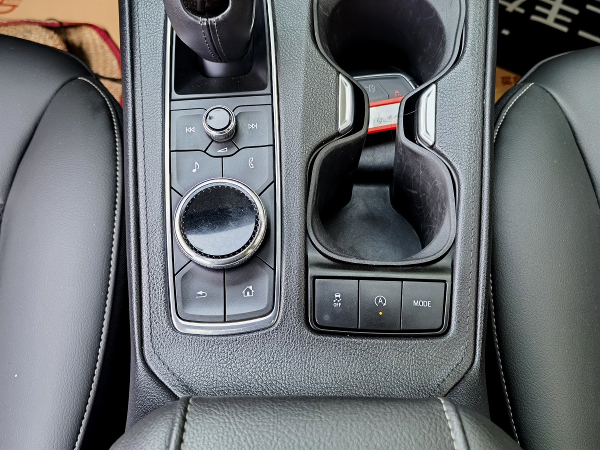 凯迪拉克 XT4  2018款 28T 两驱技术型图片