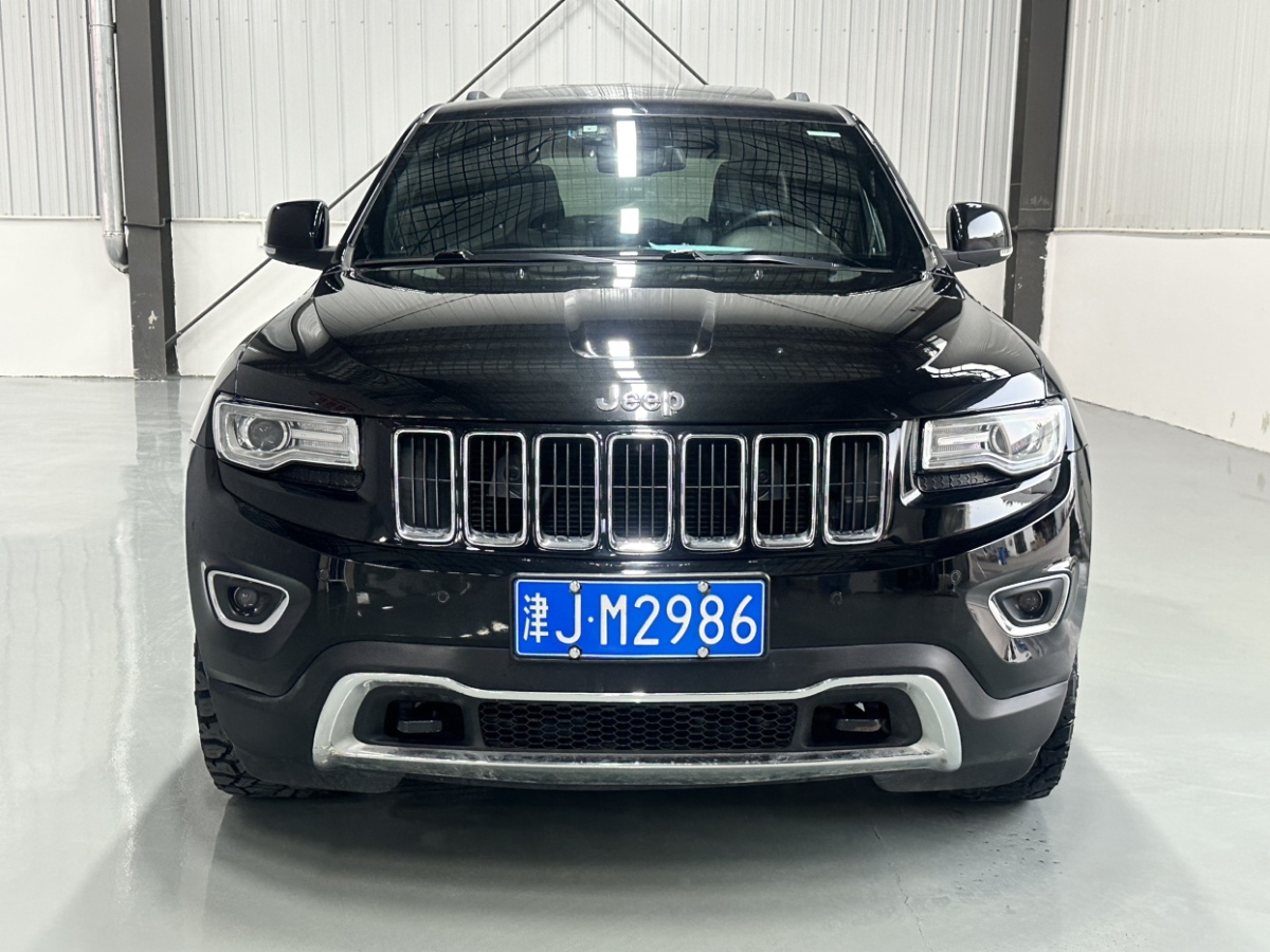 2015年02月Jeep 大切諾基  2014款 3.0L 舒享導(dǎo)航版