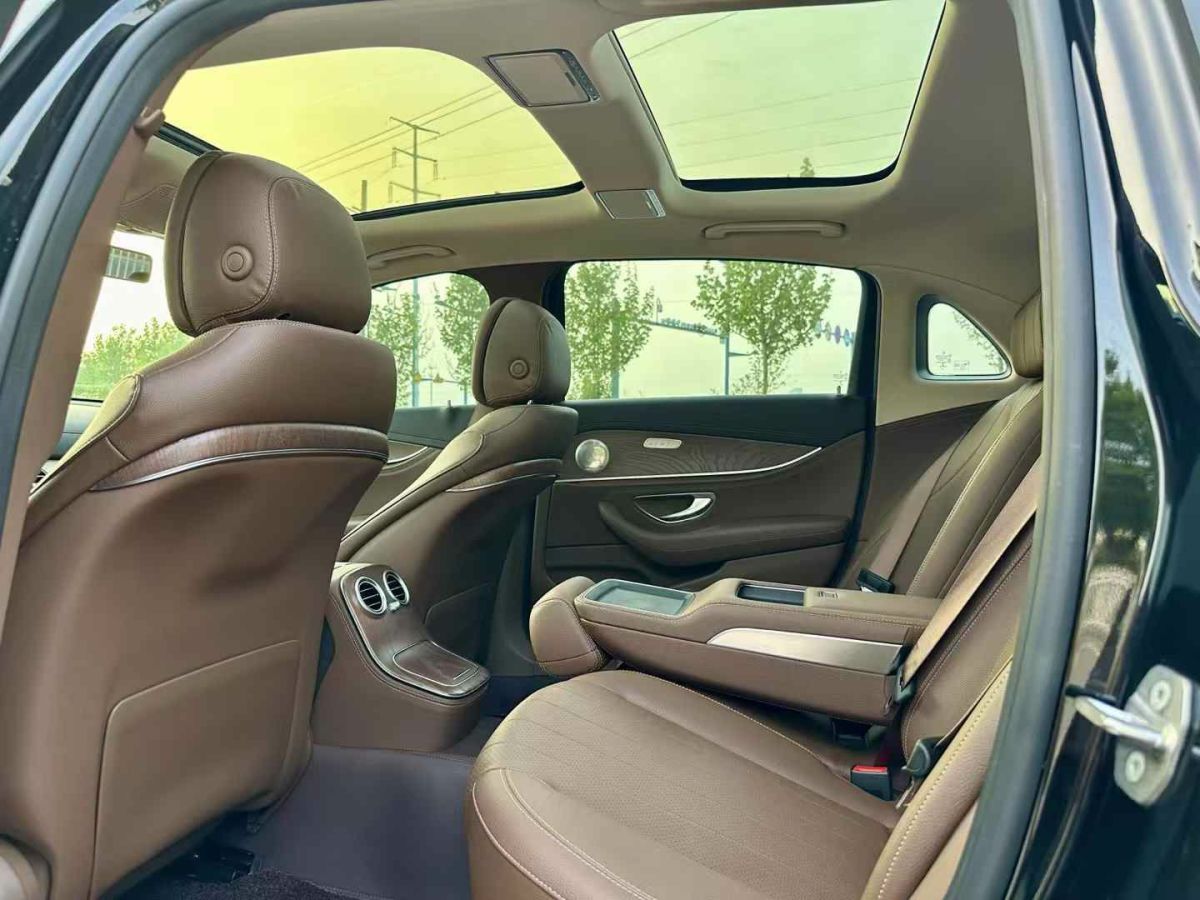 奔馳 奔馳E級  2022款 E 300 L 豪華型圖片