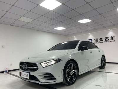 2019年08月 奔驰 奔驰A级 A 220 L 4MATIC 运动轿车图片