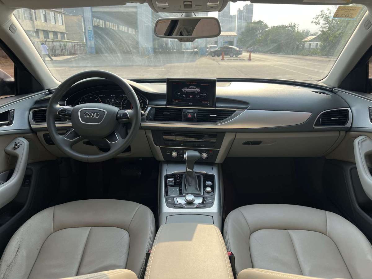 奧迪 奧迪A6L  2014款 TFSI 標(biāo)準(zhǔn)型圖片