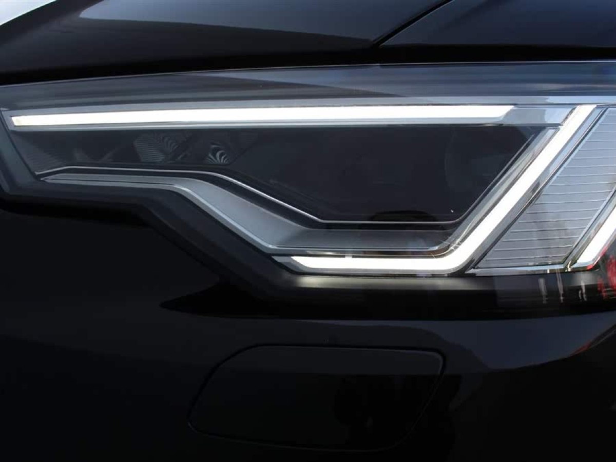 奧迪 奧迪A6L  2021款 40 TFSI 豪華動感型圖片