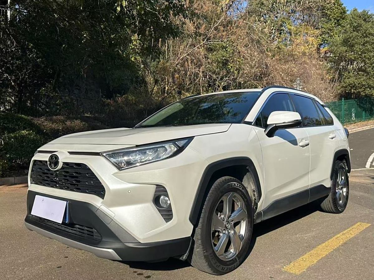 豐田 RAV4榮放  2022款 2.0L CVT兩驅(qū)風(fēng)尚Plus版圖片