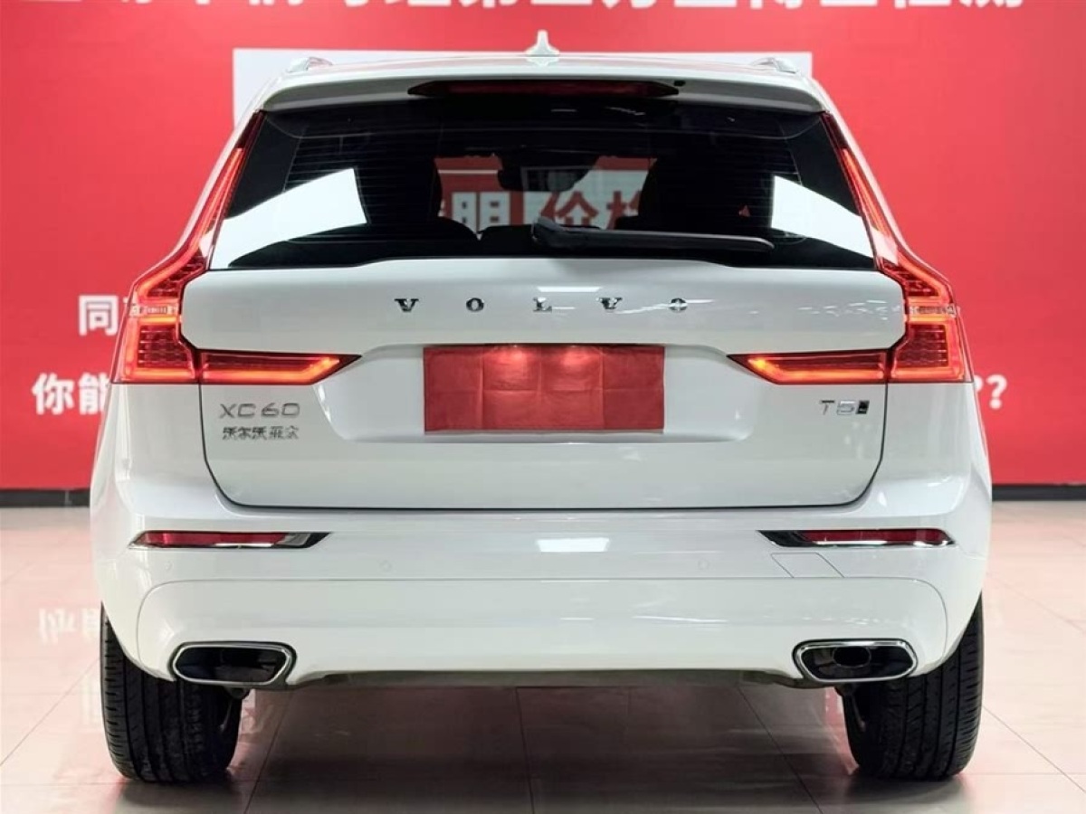 沃爾沃 XC60  2021款 T5 四驅(qū)智遠(yuǎn)豪華版圖片