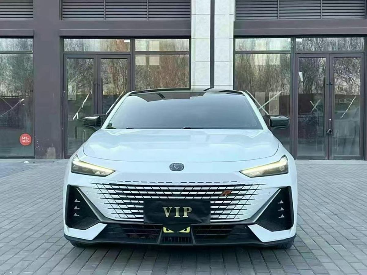 長安 長安UNI-V  2022款 1.5T 智慧領(lǐng)航型圖片