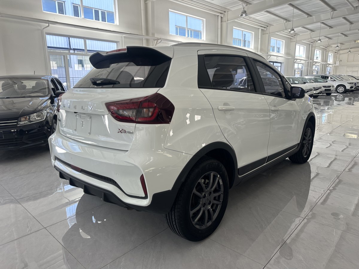 吉利 遠(yuǎn)景X3  2021款 PRO 1.5L CVT尊貴型圖片