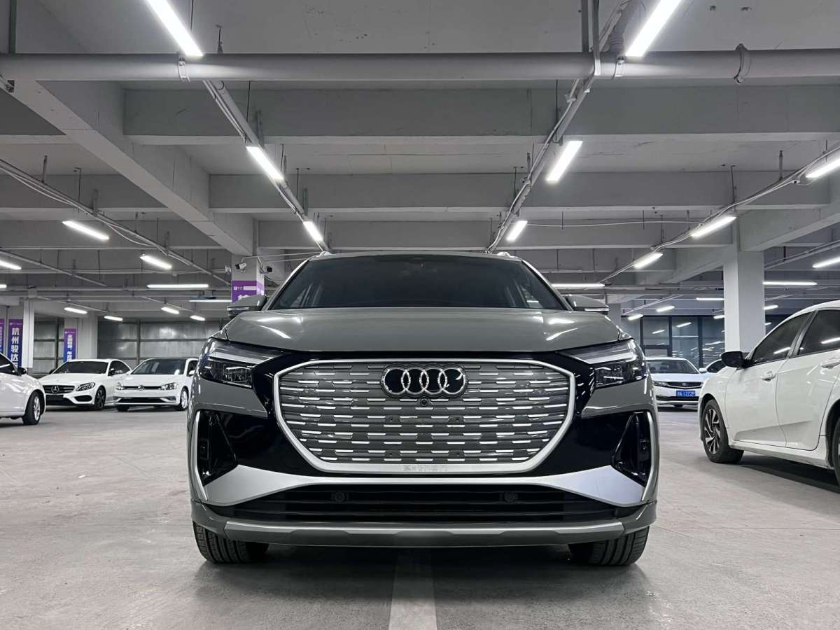 奧迪 奧迪Q4 e-tron  2022款 40 e-tron 創(chuàng)行版圖片