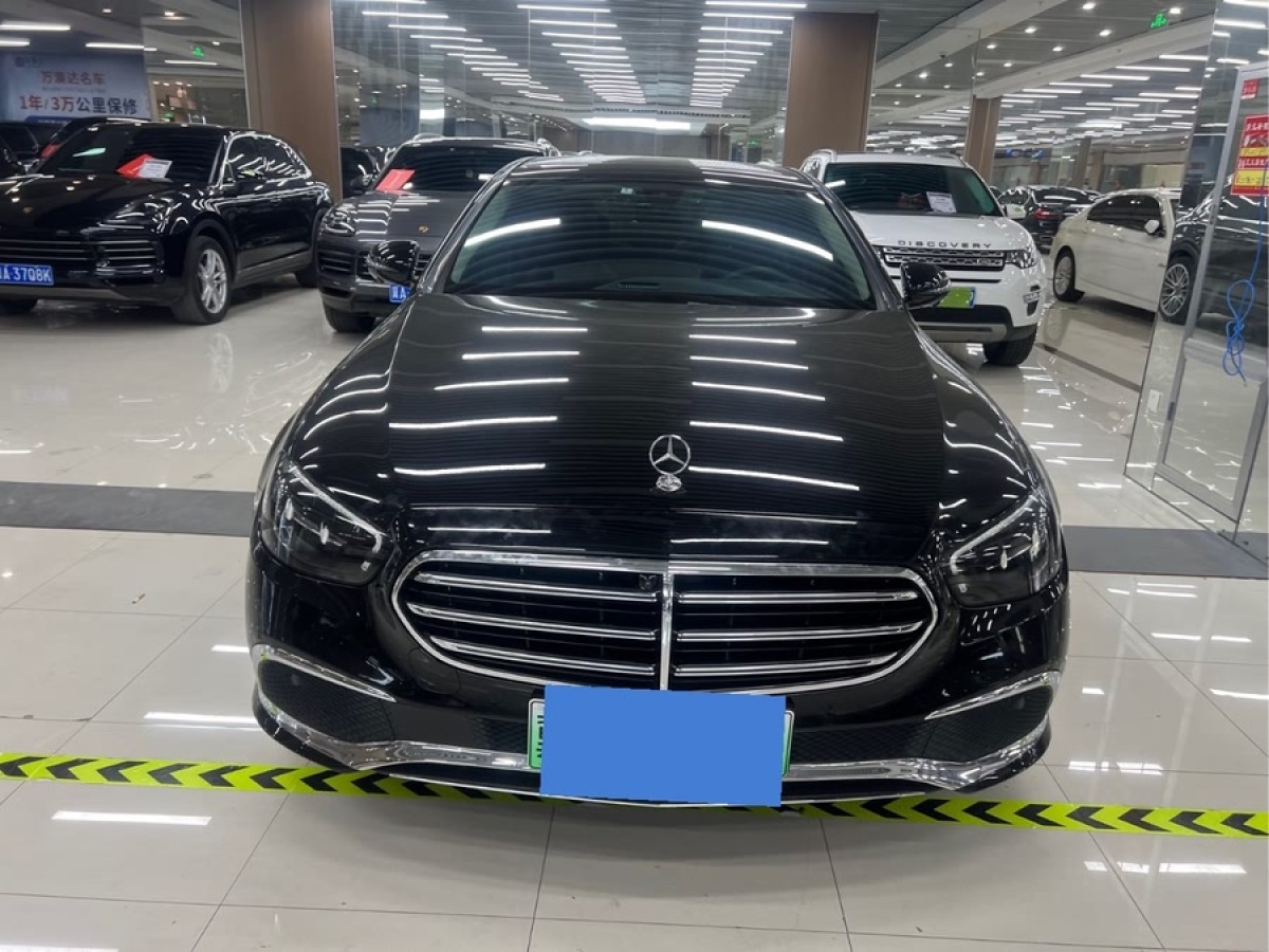 奔馳 奔馳E級(jí)新能源  2022款 改款三 E 350 e L 插電式混合動(dòng)力轎車(chē)圖片