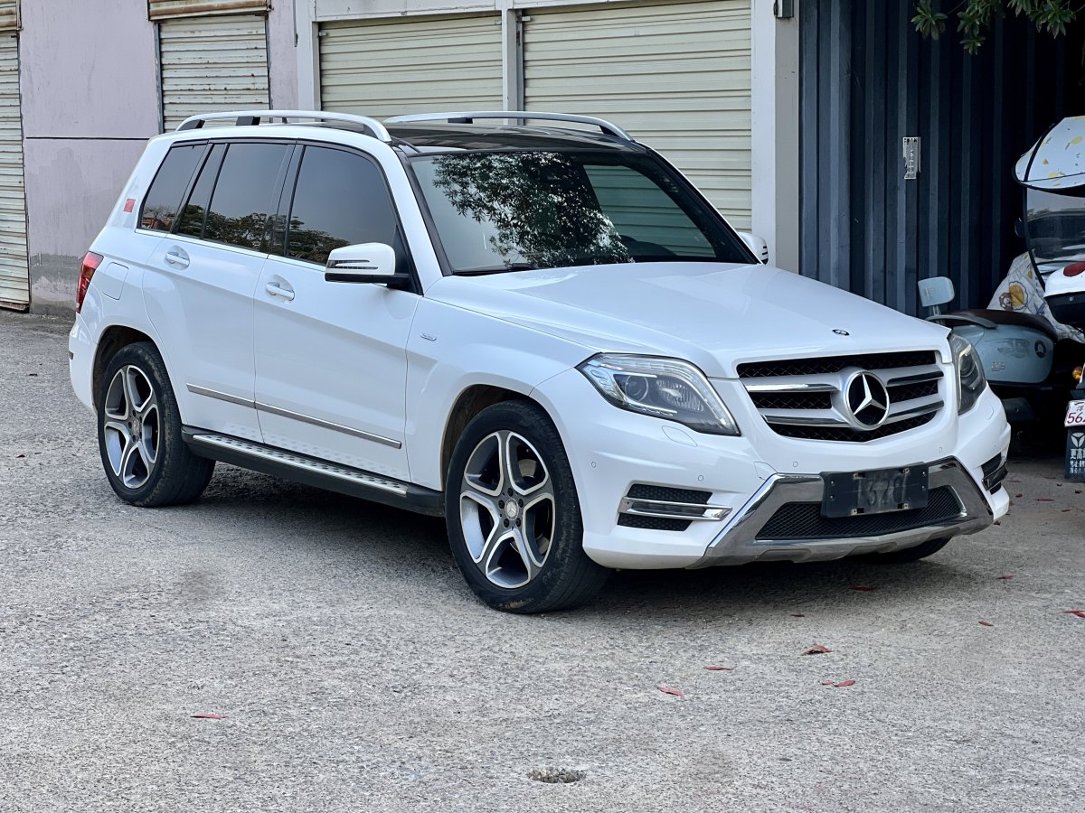 奔馳 奔馳GLK級(jí)  2015款 GLK 300 4MATIC 時(shí)尚型 極致版圖片