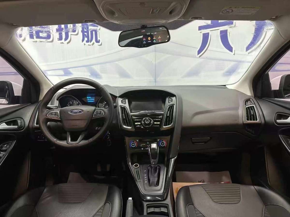 福特 ?？怂? 2015款 兩廂 1.6L 自動舒適型圖片